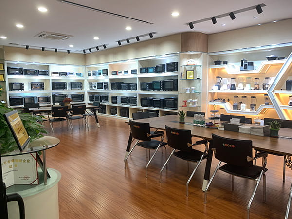 Factory audit of kitchen appliance production in China